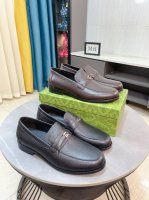 出厂价 牛里 Gucci古奇 正装男士皮鞋新款来袭～原版质量鞋面采用意大利进口漆皮，皮质柔软细腻，舒适柔软头层牛皮里，橡胶耐磨大底，鞋型端庄霸气，奢华魅力无所掩