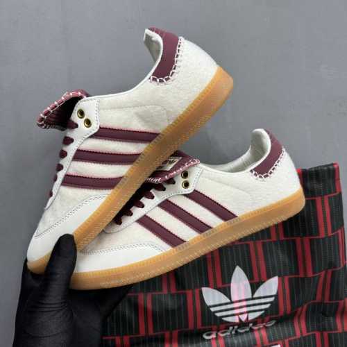 档口现货 notitle Xadidas Originals Samba 马毛德训鞋 防滑耐磨 低帮板鞋 男女同款 米白 简约大方的设计造型 使Notitle