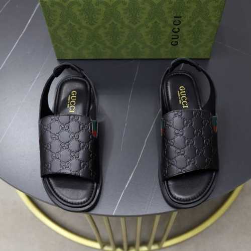 出厂价Pp： 品牌：古奇Gucci 码数：38–44 45定制 等级：牛皮面羊皮里 材料：耐磨轻便柔软舒适大底 款式类别：夏季新款拖鞋 年轻时尚 脚感舒适 颜色