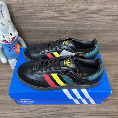 顶级版本Adidas Originals Samba 德训低帮板鞋情侣款 黑绿黄红 货号: Ih3119 包装:全套得物配件毒盒配纯棉袜子一副。 码数:36 3