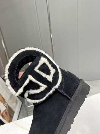 UGG P: Size：女款码数35-40 40定做 UGG2024秋冬季新款联名款雪地靴舒适平底纯色圆头时尚休闲短靴 UGG蓝牛仔，牛皮磨砂面+内里真羊毛 颜 - 点击图像关闭