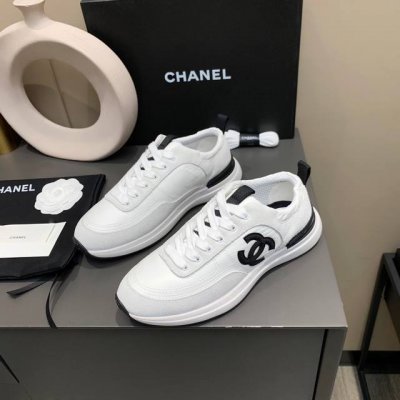 出厂价pp chanel香奈儿 专柜顶级休闲款运动鞋 这款经典设计 鞋面多种工艺的风格 大底却时尚运动 不平凡的拥入了多种配色元素 多元化混搭非常好看百搭 休闲