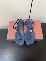 loro Piana经典爆款出品Lp顶级版本 英伦夹脚拖鞋凉鞋 原来这就是传说走两万步都不会累脚的夹脚凉鞋把颜值和脚感都拿捏住了，上脚一走就会被彻底沦陷～极简的