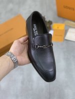 调工厂p价 男装男鞋 运动原单水染牛里 Lv路易威登商务皮鞋 釆用原版进口意大利开边珠小牛皮 全牛皮内里 专业鞋匠精心手工制 原版专供耐磨大底 标准码38-45