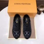 工厂P批 Louis Vuitton 原单 情侣款Lv路易威登 * 顶级版本 Lv经典潮鞋！选用进口原版牛皮 水染牛皮内里.原版耐磨橡胶大底！高品质精品！女款码