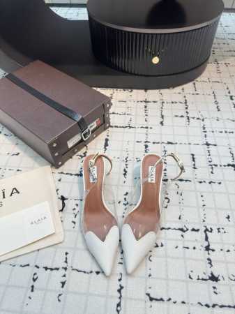 顶级版本新款最新爆品小红书火推Alaia High Love爱心细跟凉拖系列！ “Designerofdesigners”更影响着很多人的风格！这些Alaia的 - 点击图像关闭