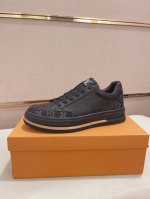 工厂价 Louis Vuitton 路易威登 Lv 顶级新款专柜同步发售，鞋面意大利进口头层牛皮，全进口羊皮内里，完全1比1复刻，鞋底：原厂特供原版底，独家活动