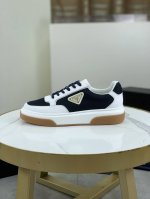 工厂价 顶级版本 原单 Prada 普拉达新款休闲运动鞋 原版购入开发 做货 普拉达家男士经典系列 科技透气面料搭配牛皮 休闲运动鞋 休闲之履运动老爹鞋结合高科