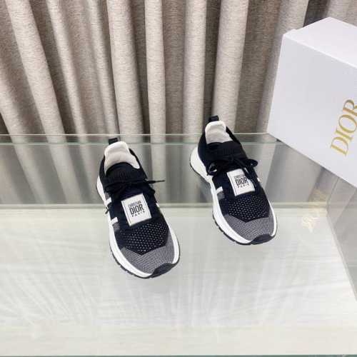 25Ss春夏新款Dior迪奥 Run'n'dior 运动鞋网眼织物休闲鞋跑步鞋 简约超级百搭. 鞋面搭配 Logo布标.上脚完美奢华可任意搭配春夏秋冬服饰. 上