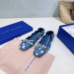 高品质出厂 ！小众潮牌Stuart Weitzman 25春夏新品Sw专柜最新款钻扣蝴蝶结跳舞鞋！百分百原厂原单，匠心品质精湛工艺Stuart Weitzman