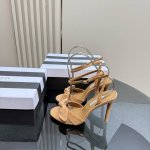 Aquazzura 代购品质 原版开发2025新款蝴蝶结蛇皮高跟凉鞋 绝对是时尚圈的宝藏单品 蛇皮元素自带神秘野性 好似丛林中走出的精灵 而那俏皮的蝴蝶结 又温