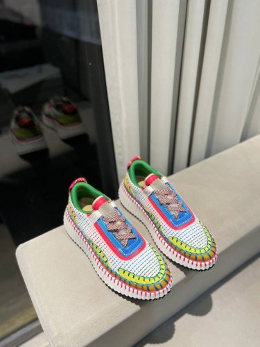 2044春夏chloe 克洛伊nama Sneaker彩虹系列运动鞋、容祖儿和孙怡宋茜明星同款、原材料是可再生物料制作、全手工缝马克线、肉眼可见皆是手工制造、环
