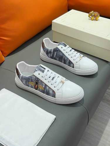 商品名称：Gucci 古驰 正规码数: 38-44 休闲鞋 商品材料：精选 牛皮鞋面，柔软羊皮垫脚，原厂特供大底。