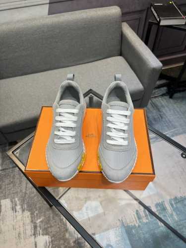 独家实拍 顶级版本 Hermes 24Ss Fe New Arrival~秋冬新款 Bouncing 情侣运动鞋 爱马仕最舒服的鞋没有之一 上脚特轻又巨好看 逛