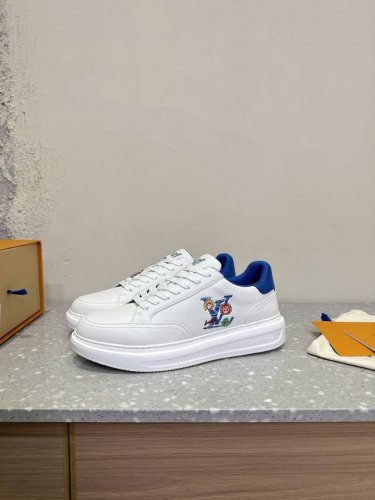 Louis Vuitton 25ss新款 路易威登 小白鞋 休闲鞋 运动鞋驴牌LV路易威登为环保设计情侣鞋Charlie 与Squad运动鞋侧身超大LV log