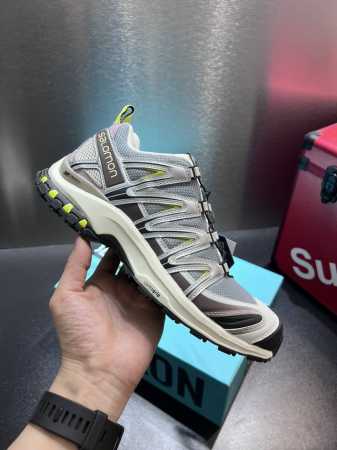 Salomon Xa Pro 3D 萨洛蒙户外越野跑鞋 414677-29 #鞋面采用sensifit贴合技术 全方位贴合包裹脚型 鞋跟部鞋底牵引设计 提供强大 - 点击图像关闭