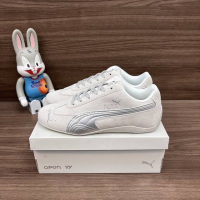 顶级版本puma Speedcat Lth 柔软舒适 防滑耐磨 低帮 生活休闲鞋 男女同款 白色。 鞋面采用头层麂皮刺绣彪马Logo 拼接puma标志性标识。大
