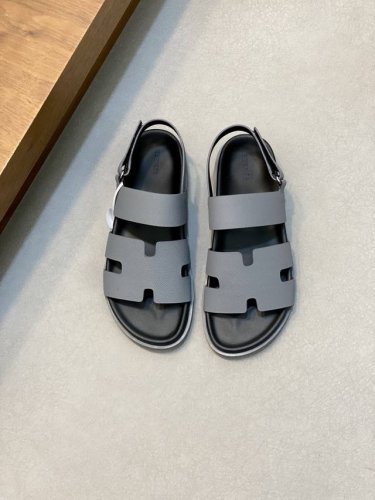 Hermes -44 38 45 46 订做 新款爱马仕拖鞋，面料牛皮，耐磨防滑橡胶大底。时尚大气 。