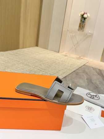 爱马仕Hermes，真皮大底 出厂价 顶级版本！原版开发 鞋面：牛皮 内里垫脚 羊皮 大底：意大利真皮大底 码数：34-43注 34 41 42 43 码定做 - 点击图像关闭