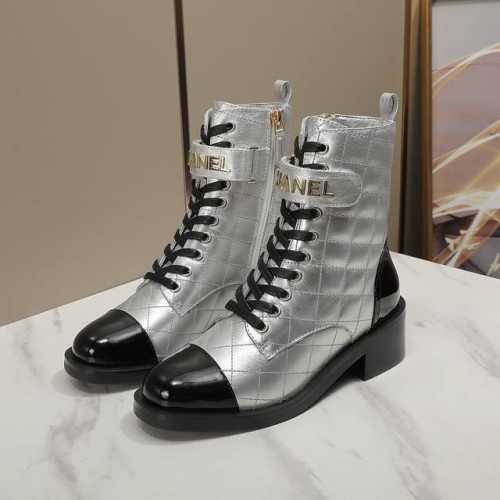 冲量价: CC小香秋冬牛皮短靴马丁靴新品fw new arrival～香家马丁靴基础版型，利落帅气！挺阔饱满，帅气拿捏！流线，材质，工艺严苛遵循原版精髓 鞋面：