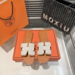 出厂 Hermes 爱马仕新款 毛边布面H拖鞋 码数：35-41