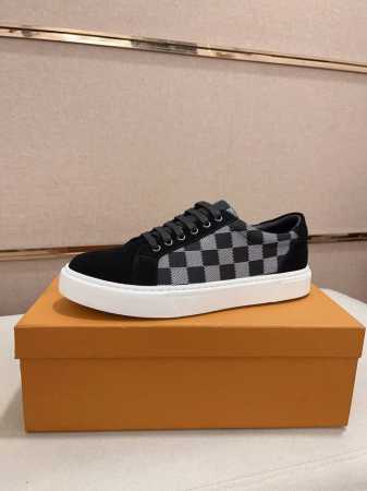 工厂价: LV~路易威登潮流男鞋 新款出货 最新搭配 官网同款 超高品质 当季热卖 精选头层牛皮 舒适羊皮内里 原版套楦 上脚舒适 耐磨橡胶大底 码数：38-4 - 点击图像关闭