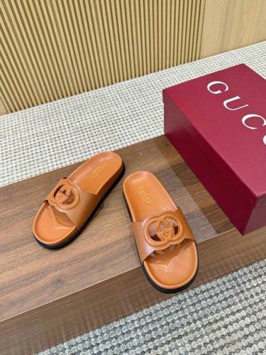 工厂P价 女装女鞋 运动原单 2025福利新品厚底Gucci互扣式刺绣大G横带穆勒鞋 原版一比一复制，最高版本所有材质细节均与Yb一致 常年做货。 面料：进口牛