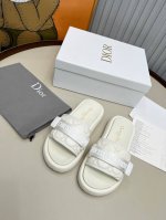 出厂 顶级版本 Dior迪奥高版本拖鞋，2025新品经典款代购级别品质国外专柜爆款厚底拖鞋 鞋面内里：原版定制特殊电绣材料， 鞋底：原版开模1.1 轻便 底