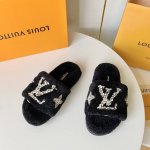 Lv 驴家 年新款 水钻羊毛拖鞋 尺码:35-41