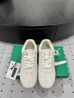 新品发售 ★面料：牛反绒 内里：科技布 鞋底：橡胶底 优雅风格 创造不一样的感觉 跟高 专柜包装 简约气质款式！ 市场顶级 Show Bdetails ⊿：Si