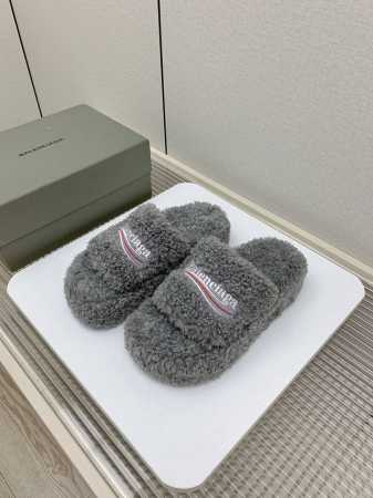 出厂 高版本 Balenciaga巴黎世家23Vs秋冬最新爆款情侣毛拖系列 原版购入开发，一比一做货balenciaga 整体鞋型汲取了balenciaga T - 点击图像关闭