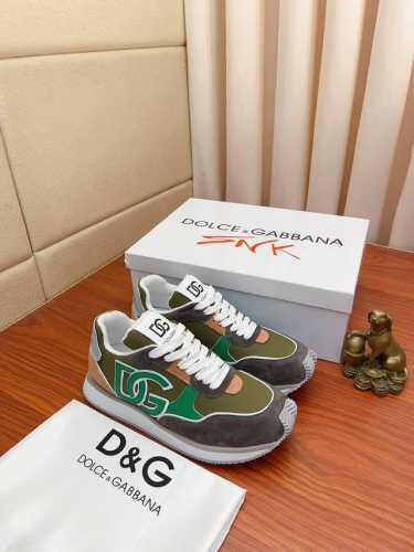 实价： Dg～ 男士休闲鞋 Z柜同步发售 鞋面选用牛皮拼接布料网布内里，舒适透气，鞋底：原版舒适耐磨大底，实物拍摄实物更赞码数:38-46