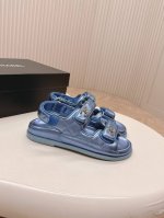 拖鞋 凉鞋 2025新色系！CHANEL 香奈儿 2025新款凉鞋拖鞋系列 经典系列 每个款式都很赞 菱格松糕底沙滩凉鞋 拖鞋 优雅高贵 舒适百搭鞋面：羊皮 布