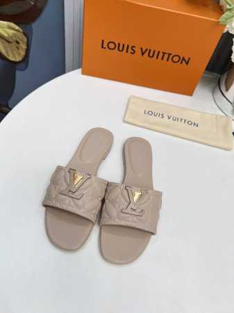 橙子出厂价p louis Vuitton 路易威登 Lv春夏新款 一字拖 平底鞋 凉拖鞋 码数 35-42 - 点击图像关闭