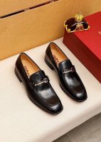 商品商标：Ferragamo 菲拉格慕 休闲皮鞋 正码码数: 38-44 45订制 商品材料：精选 进口头层开边珠牛皮鞋面+奢华五金扣，进口水染牛皮内里。强烈立