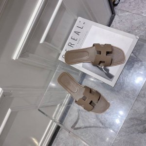 手掌纹系列 全新改版 HermèS 包装升级，版型做工材料升级 Hermes市场最高版本纯手工鞋 顶级产品爱马仕H拖 平底拖鞋 经典之最，真正的手工鞋，连针线走
