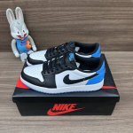 顶级版本Jordan Air Jordan 1 Low 'black And Dark Powder Blue' 潮流 低帮 复古篮球鞋 男女同款 黑白蓝。 码