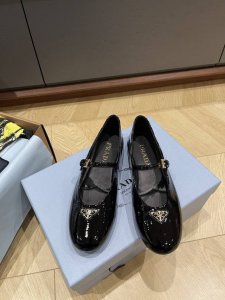 代购级版本 顶P家经典懒人鞋Size35 40