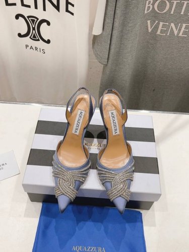 高版本出厂380 Aquazzura～菠萝24Ss 全新水钻高跟鞋凉鞋市场顶级版本 大热水钻 蹬上瞬间Gossip Girl的感觉 上脚超级有气质 既简洁又时髦
