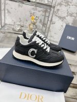 顶级版本！！！ Dior迪奥C’est系列 情侣款 厚底 休闲运动鞋 原版购入开发 做货 这款 C‘est Dior 运动鞋设计醒目时尚。采用白色牛皮革等材质精
