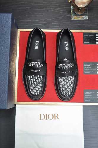 出厂价P Dior 水染牛皮内里 迪奥原版1:1高品质出厂，进口原版料，进口版原牛皮，水染牛皮内里，原版Tpu大底，码数:38-44