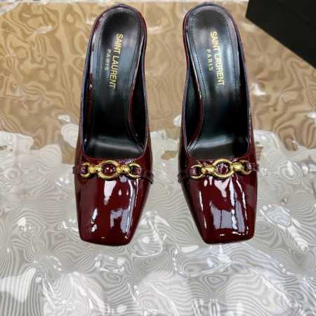 YSL 圣罗兰 SS2024夏季新品 走秀款高跟凉鞋 2024全新春夏系列后带方扣高跟凉鞋 ！ 尖头高跟拖鞋淡淡的夏日里怎么少得了一双仙女鞋 各种小裙子搭配起来 - 点击图像关闭