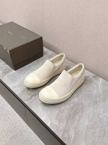 男10 Ro欧文斯Rickowens 主线情侣款西瓜头一脚蹬 经典永不过时版型 超多时尚博主种草 环保牛皮高丝光面料材质，细节极致还原正品 质感细腻无敌，奢侈品