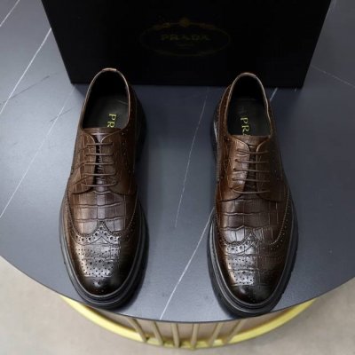 出厂价： 顶级原单 品牌：Prada 普拉达 标准码：男码38 44 45可以定做 等级：官网同款 材料：原版牛皮 牛皮内里 橡胶柔软耐磨大底 款式类别：休闲运