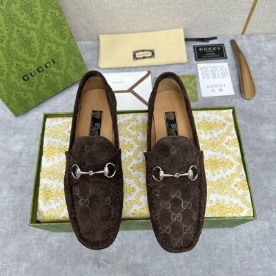G家 Gucc* 新品男士马衔扣乐福鞋 官方售价Rmb p10,400 采用进口牛皮 柔软粒面牛皮 翻毛牛皮打造 水染牛皮内里 小牛皮垫脚 主打亲肤舒适 微翘的