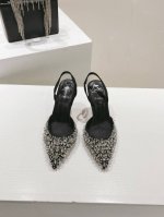 顶级版 原版盒 Christian Louboutin S原版做货重工Cl尖头满钻婚鞋～ 材质：原版1:1面料水晶 内里：粒面珠光羊皮里 大底：原版进口Ar1顶