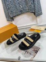 男加10Lv 路易威登 25 2025春夏新品 顶级版本 专柜主打最新款Lv 拖鞋 硬货上新 Bs代购级别！高级感十足！国内外博主刷爆的一款，复古又时髦 上脚美