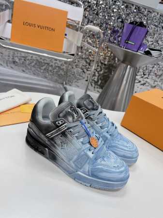 情侣款 2024新款 Lv水洗板鞋，顶级版本水洗鞋，Lv Trainer 篮球系列运动鞋，官网限定款复古篮球运动鞋！原版1:1精准复刻、所有细节都完美无瑕！ 鞋 - 点击图像关闭