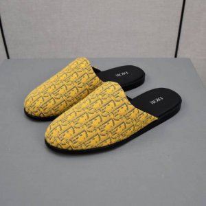 Dior 迪奥 拖鞋！批 。原版logo布面料，橡胶鞋底。男码38-44。