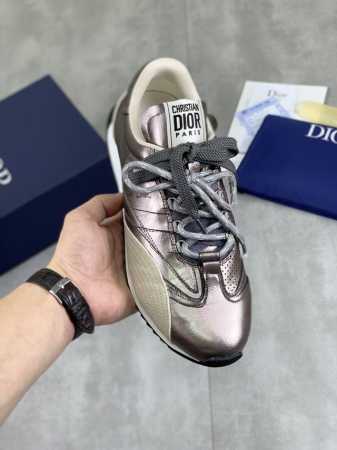 工厂p价p 实价 Dior 2025迪奥原版系带低帮男鞋 经典款休闲鞋本款是官方主打经典款，质量，原厂名师制作，采用优质牛皮配原版材料舒适透气网布內里猪皮鞋垫， - 点击图像关闭
